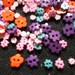 100 pcs - Fancy Tiny flower buttons - mix size