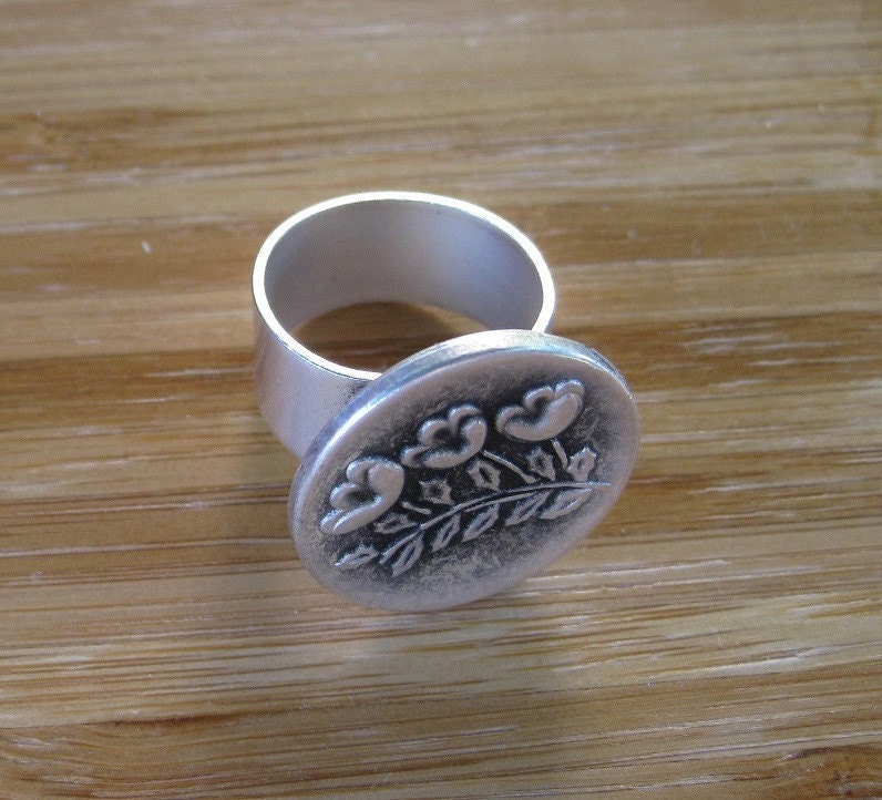 Perfect Botany Silver Marley Jane Flower Ring