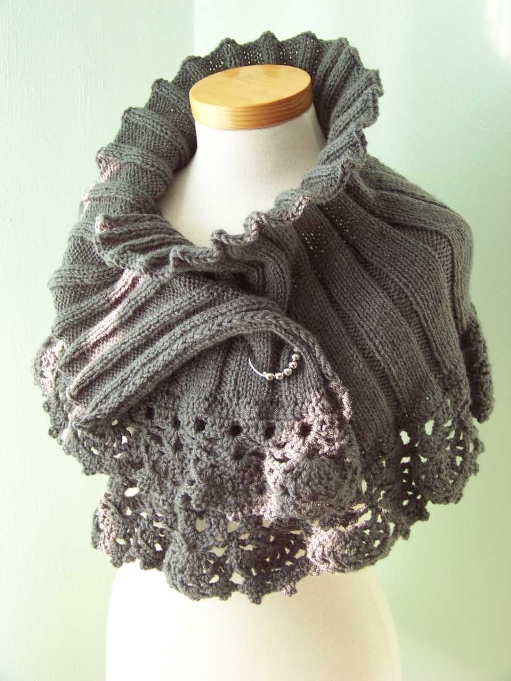 Elegant grey capelet, PDF pattern