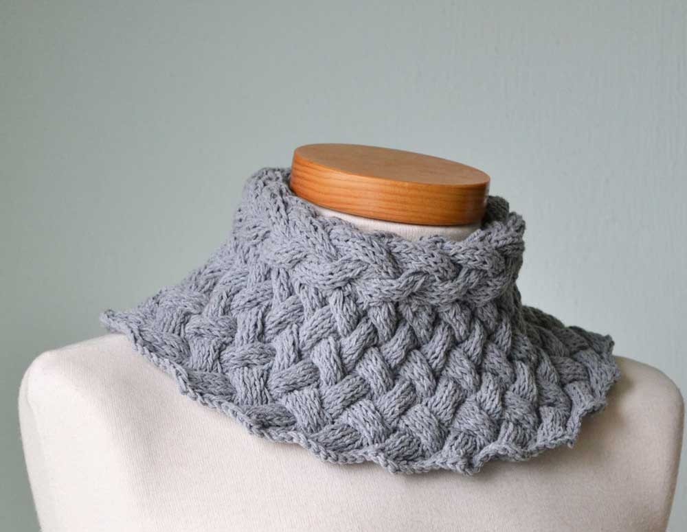 BRUNHILDE, Knitting collar pattern, PDF