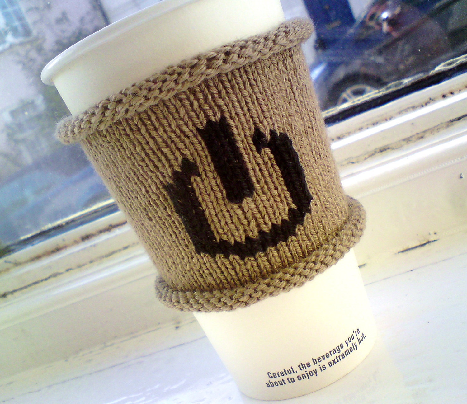 Coffee Cozy - Coffee Cup Cozy - Power Button - Iconic Power Symbol - On Off Button - for Geeks, Gamers and Gadget Lovers