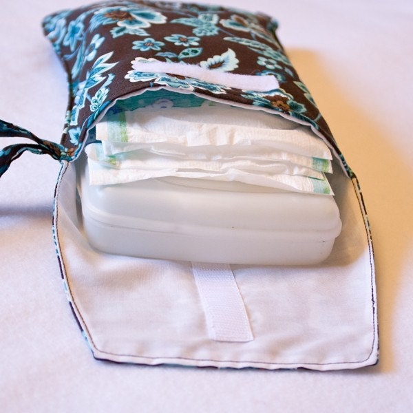 Diaper and Wipe Clutch with Wrist Strap PDF Sewing Pattern /Tutorial from The Sweetest Patterns - Instant Download Pattern