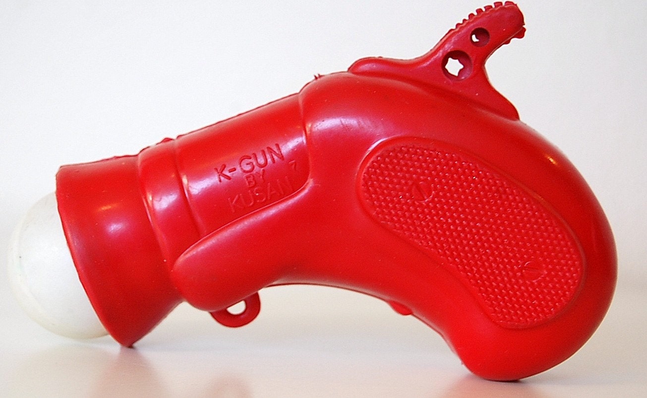 Vintage Retro K Gun by Kusan Red Rubber Air Gun with Original Pong Ball