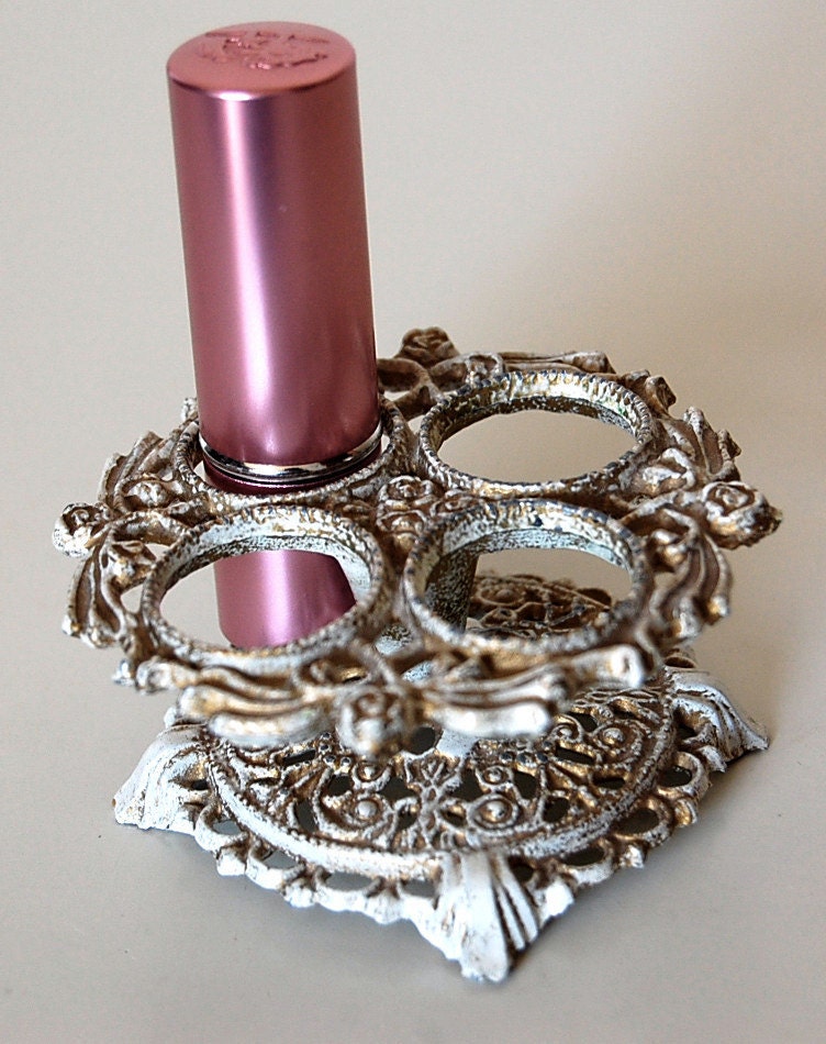 Vintage Metal Lipstick Stand with Filigree details