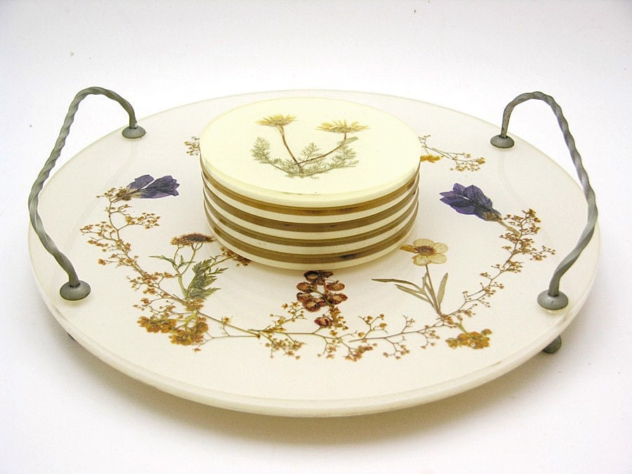 Vintage Plastic Tea\/Dish Tray and Cup Mats with Flower and Plant Design