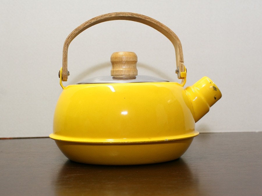 Vintage Retro Yellow Metal Tea Kettle