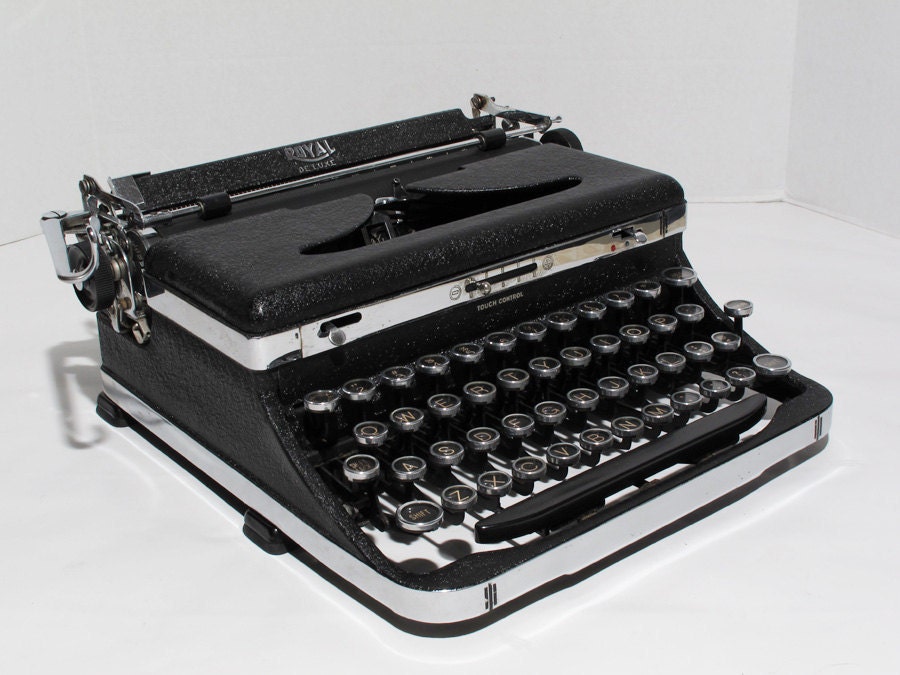 Vintage 1936 Royal Deluxe Manual Typewriter