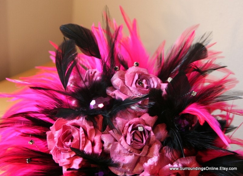 wedding flowers pink and black