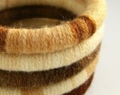 Closing Down Sale  - Now only 20 Bucks - Set of 5 Wool Wrapped Stacking Bangles (1977-1732)