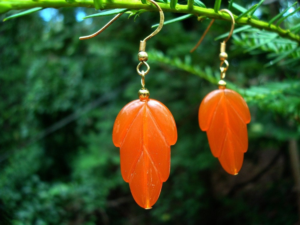 Brown Lucite Dangle Earrings, Vintage, Leaf, Gold