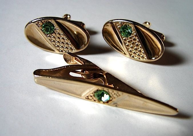 DEAD STOCK Vintage 50s Cuff Links and Tie Clip Set with Peridot Stones -on sale-