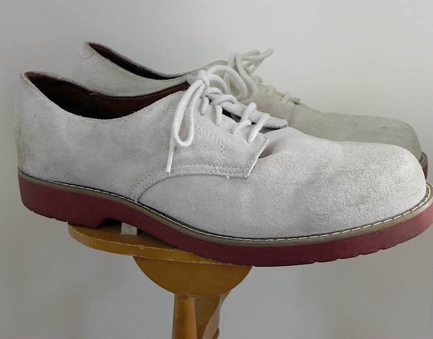 CLASSIC ROCK and ROLL 50s Vintage White Buck Shoes Red Rubber Soles M 9.5