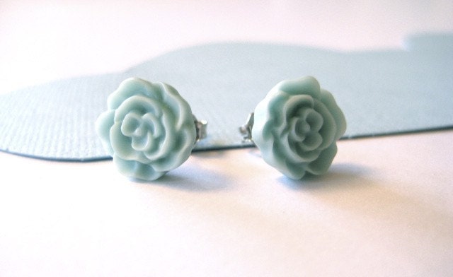 robins egg blue rosebud earrings