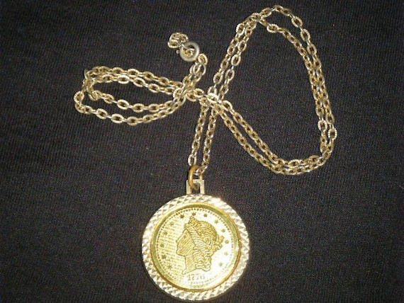 Vintage Faux 1776 Gold Coin Necklace by broochonmyback59 on Etsy