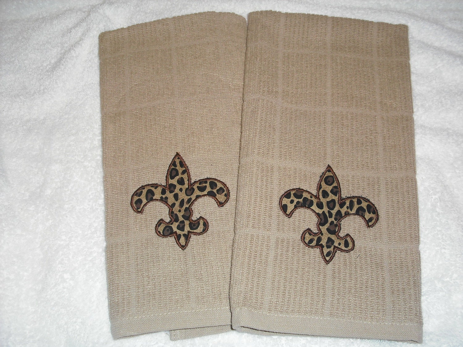 fleur de lis kitchen towels by faithsfinery on etsy fleur de lis kitchen towels by faithsfinery on etsy