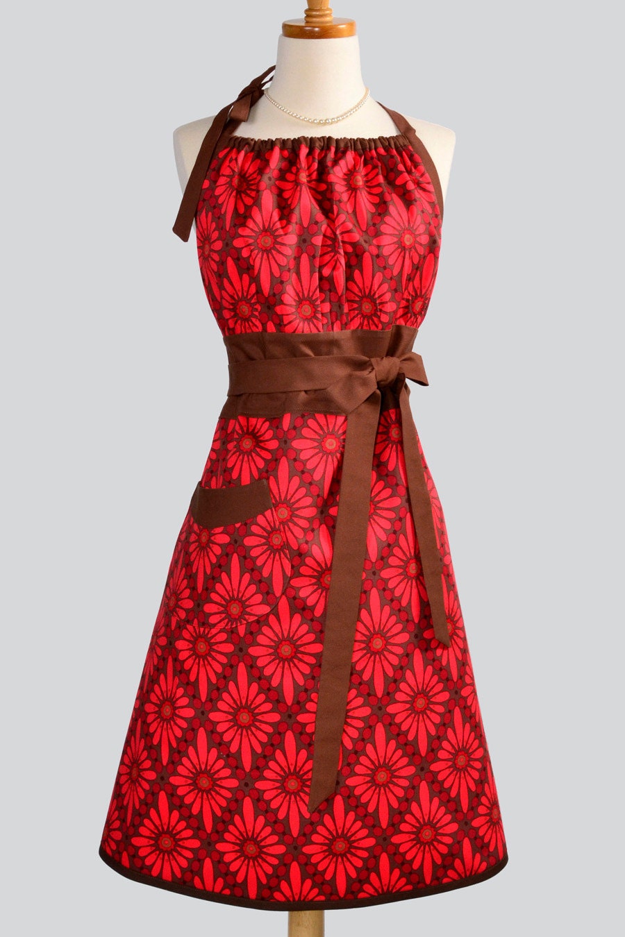 Cute Kitsch Retro Apron , Full Kitchen Womens Apron in Valori Wells Rose Floral Diamond in Shades of Red and Mocha