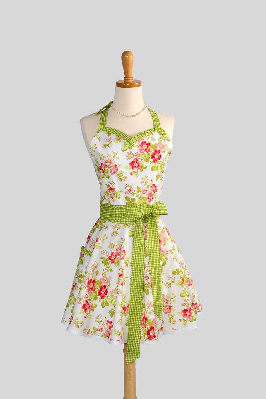 Sweetheart Retro Apron , Sexy Womens Apron in Spring Apple Blossom Green and Pink on White