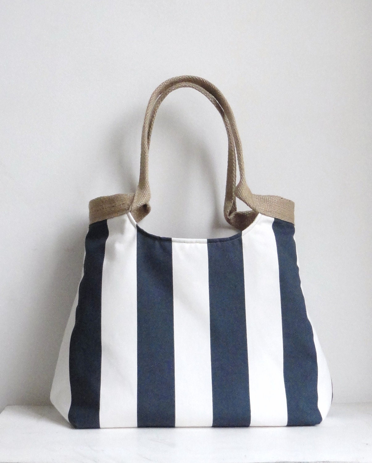 Navy blue striped weekender hobo bag with burlap SPRING FASHION Navy blue striped weekender hobo bag with burlap SPRING FASHION