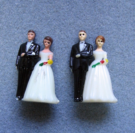 tiny bride and groom figurines
