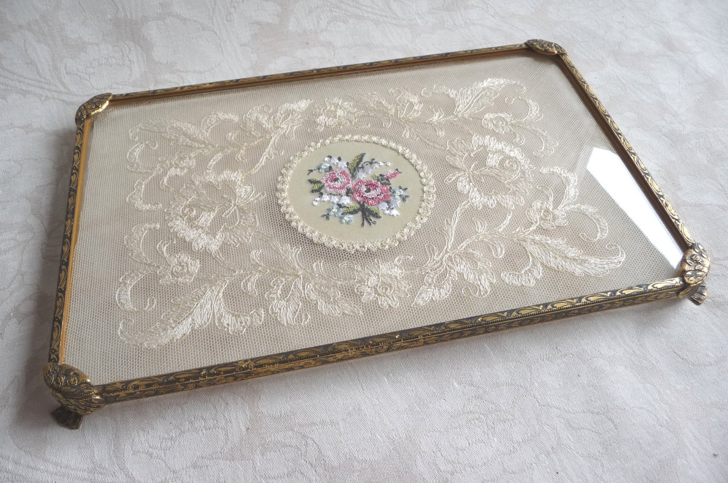lovely vintage dresser vanity tray lace under glass by Rosehilde
