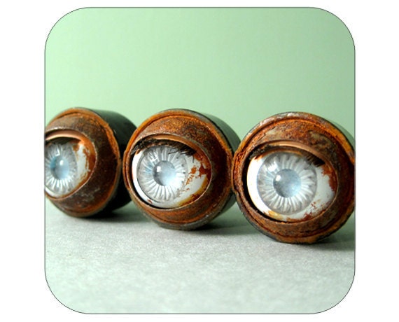 Sleepy Doll Eye - Acrylic - Qty. 1 - Lot 1223