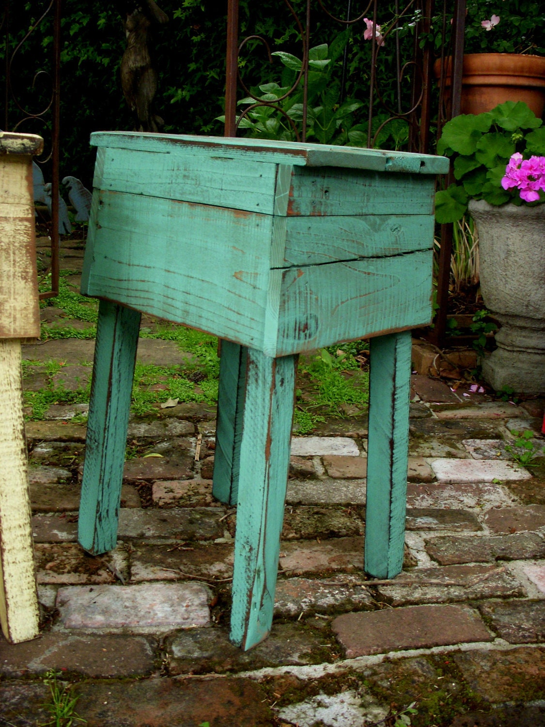 Shabby - Cottage Chic - Furniture, French country, paris apartment, handmade table
