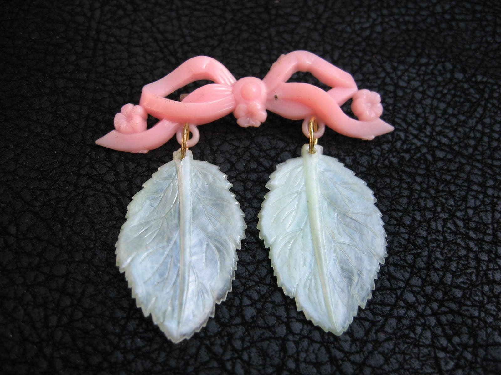 Vintage pink bow pin 1950s brooch with frosty pale green leaves unusual