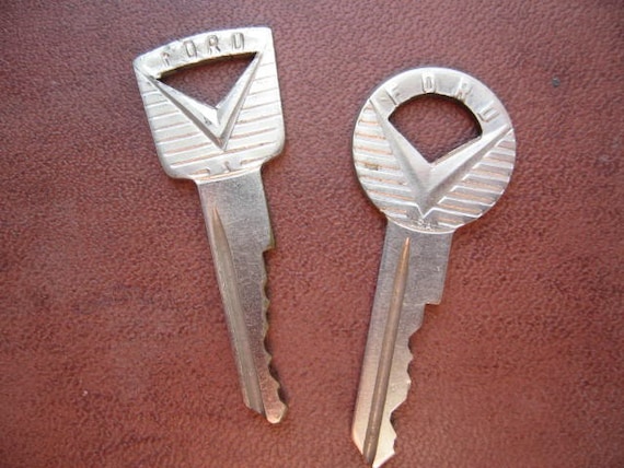 Vintage ford keys #2
