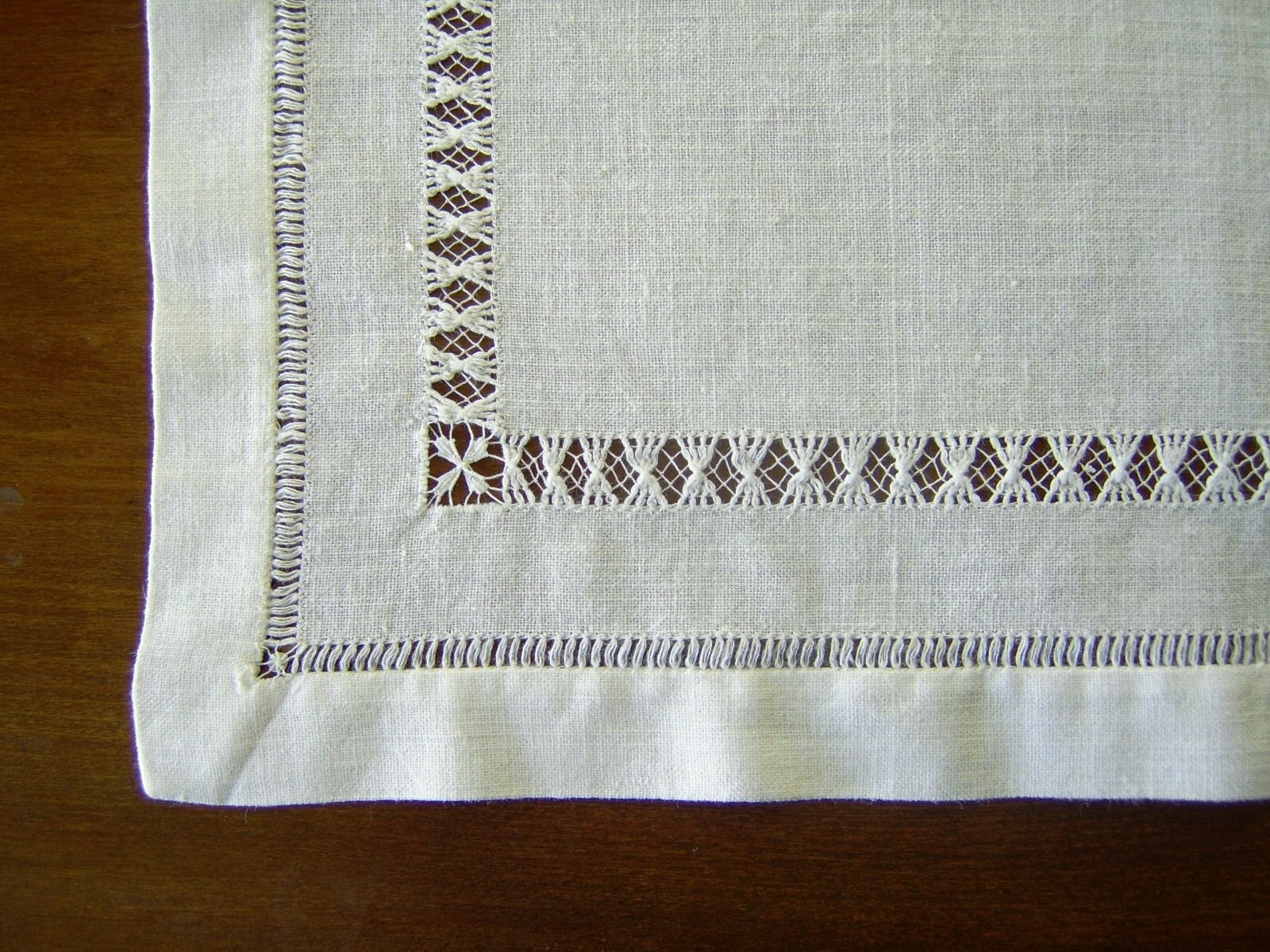 Vintage Drawn Work Tea Tablecloth 15 x 14