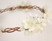 Wedding hair wreath, ivory flower circlet, woodland flower crown, hair accessory - Voyager