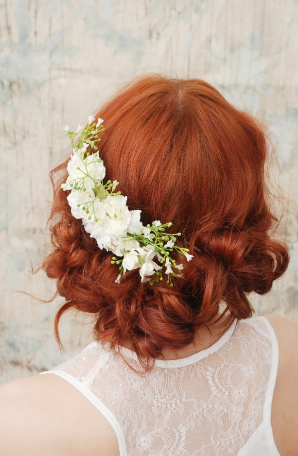 Wedding hair accessory, white flower comb, bridal hair accessory, wedding flowers - Elora