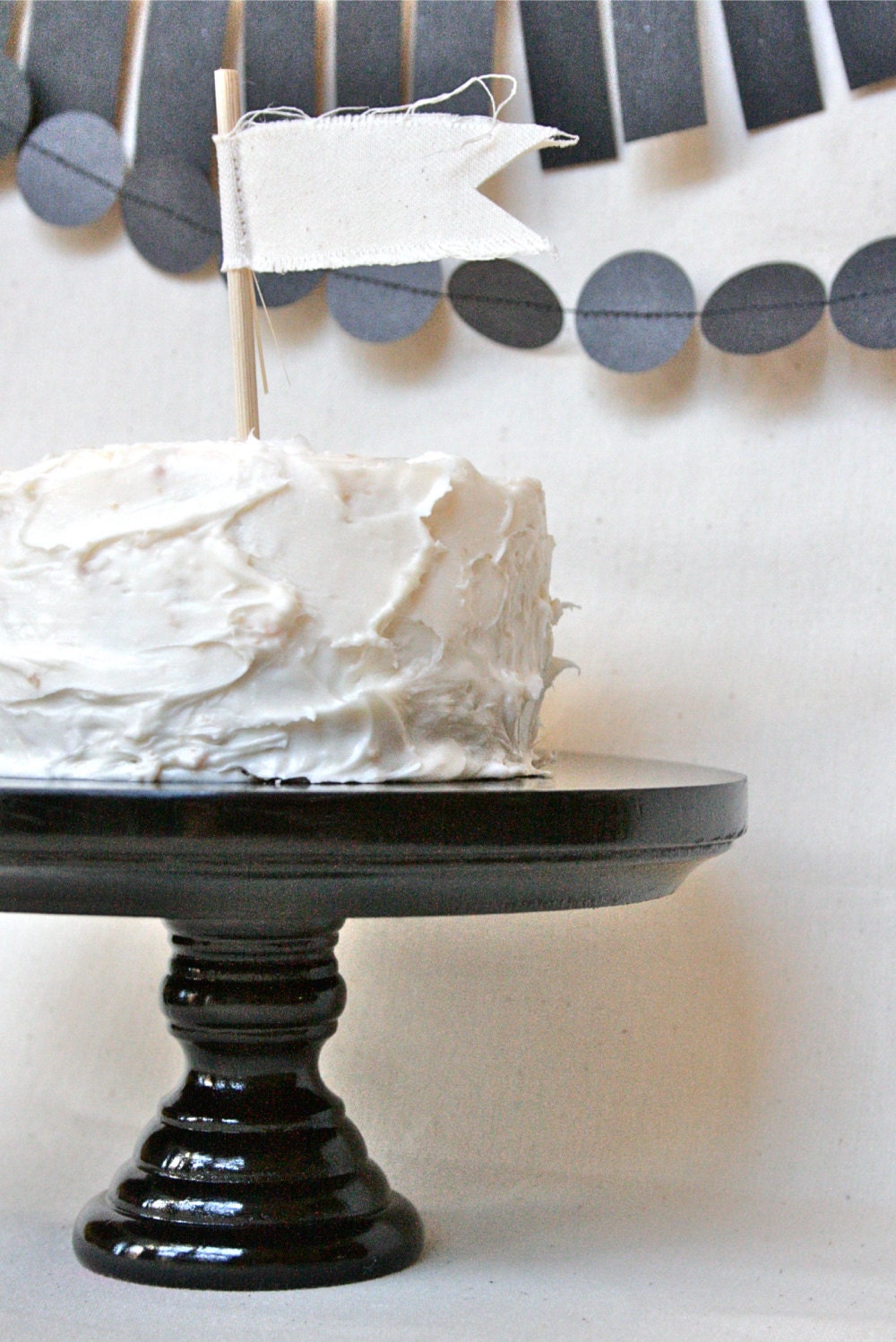 Black Cake Stand. Small/Short Size