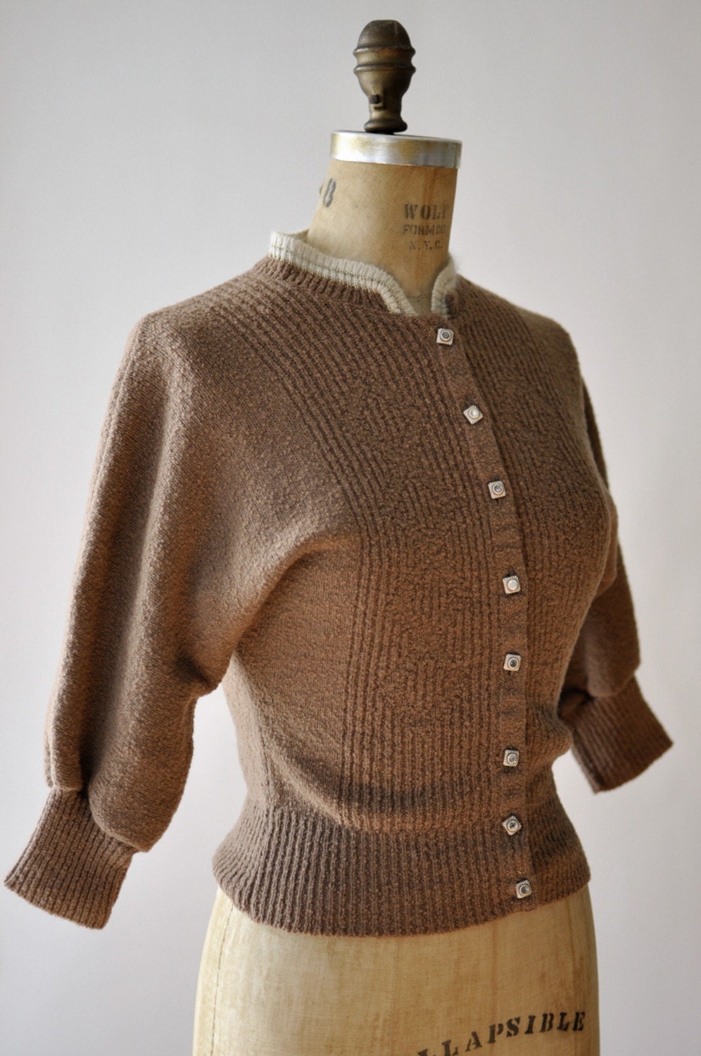1930's / 30s vintage TOUCH OF GOLD  sweater