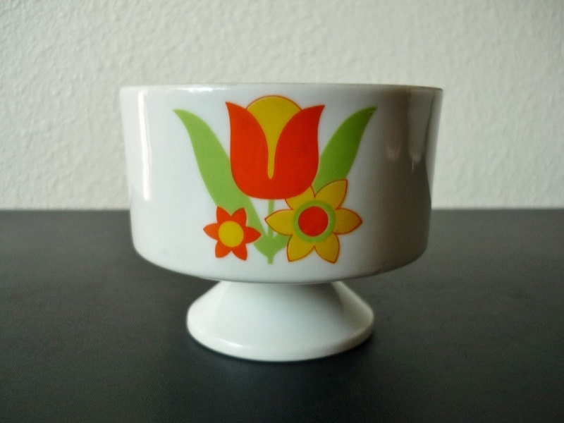 Vintage Housewares 70's Dish White, Orange, Yellow Floral Print FreshandSwanky on Etsy