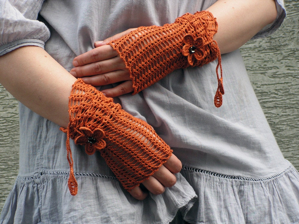 Lavaralda - lacy open work crocheted decorated mittens fingerless gloves
