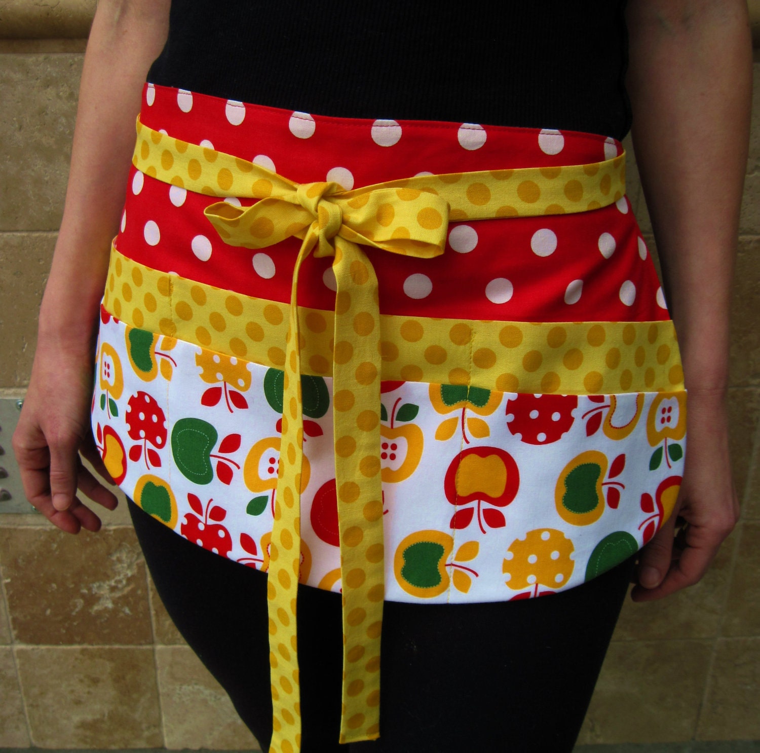 Teacher Utility Apron with Pockets - Red, Yellow and Green Apple 6-Pocket Utility Apron for Crafters, Kitchens or The Classroom