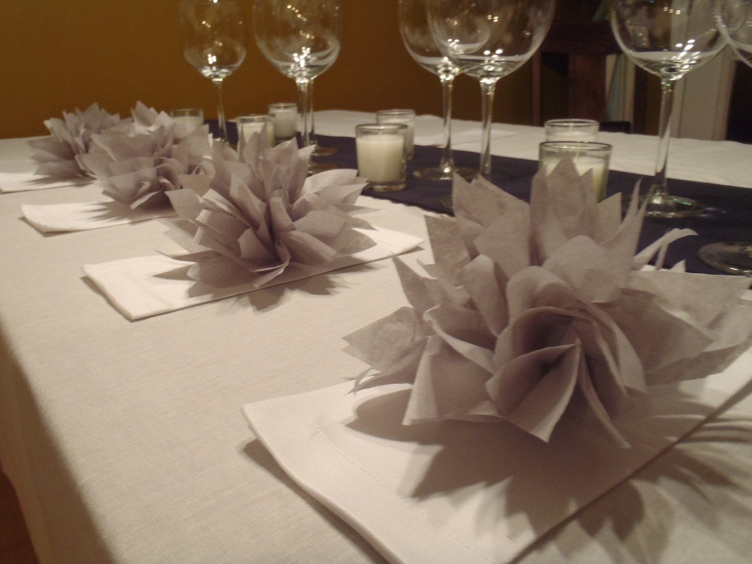 25 Light Gray Paper Dahlia Napkin Rings. Perfect for baby showers, dinner parties, birthdays, weddings. Tissue paper pom pom flowers.