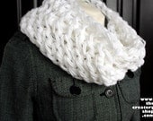 Easy and Quick  Loopy Luxe Scarf Knitting Pattern (PDF Format)
