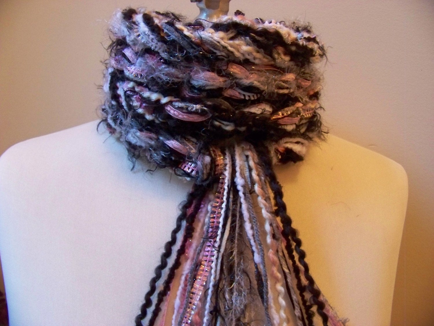 Crochet Scarf The Pippy MIDNIGHT ROSE Scarf
