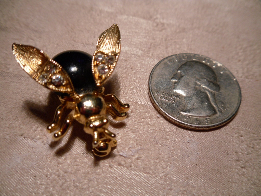 Tiny Trembler Bumble Bee Brooch Vintage.