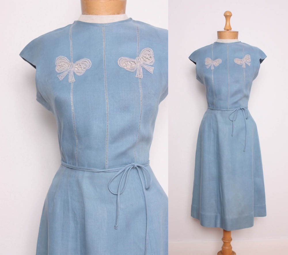 30s / 40s Blue Linen Dress w/ Lace Bow Detail - Womens S / M