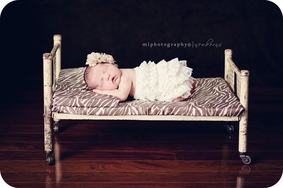Chicaboo White Bubble lace petti romper / ruffles bloomer. size newborn-5 months, ready to ship. Special Etsy price.