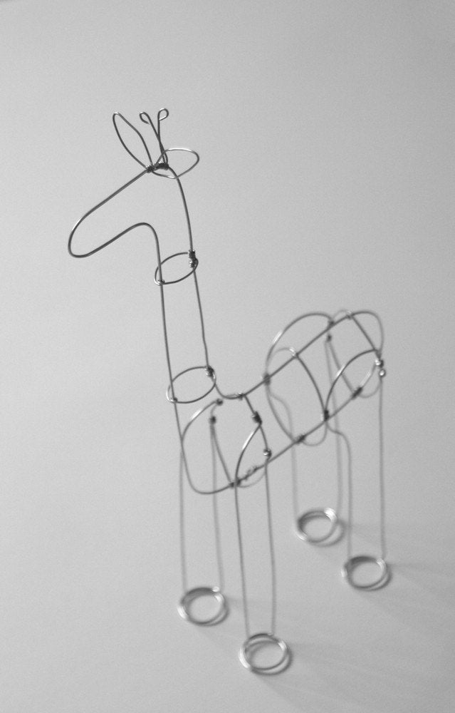 Giraffe (Wire Sculpture)