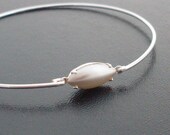 Pearl Bead Bracelet, Kakita - Silver and Pearl Bracelet, Silver Pearl Jewelry, Delicate Jewelry, Delicate Bracelet, Delicate Bangle Bracelet