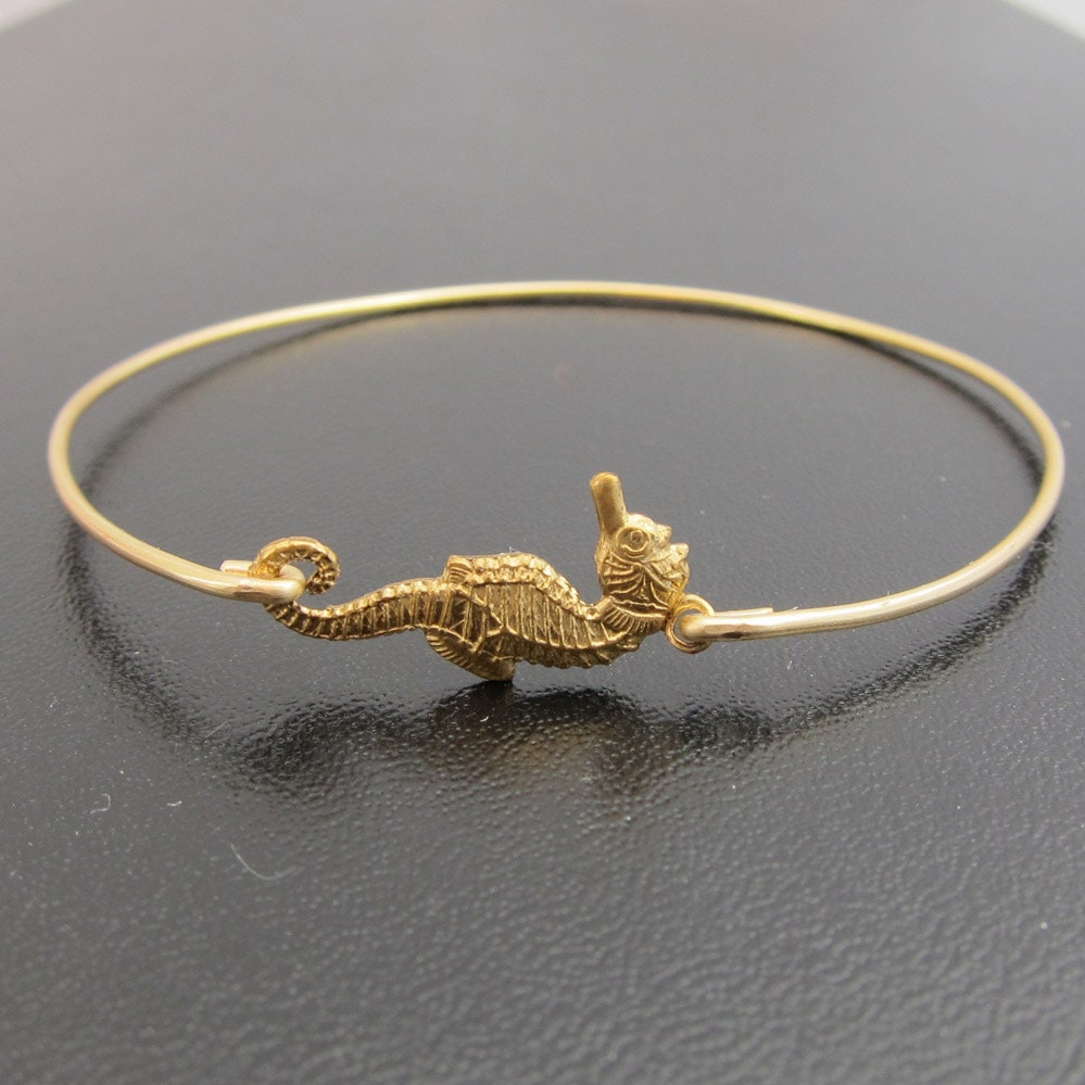 Seahorse Bangle Bracelet, Seahorse Bracelet, Gold, Summer Jewelry, Summer Bracelet, Summer Fashion, Wedding, Beach Jewelry, Beach Bracelet