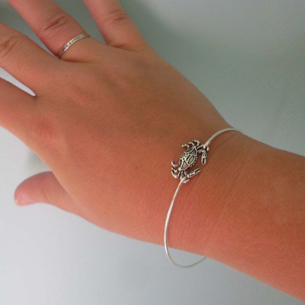 Little Crab Bracelet, Beach Jewelry, Silver Crab Bangle, Beach Bangle, Beach Bracelet, Cute Crab Jewelry, Cancer Zodiac Sign, Zodiac Jewelry
