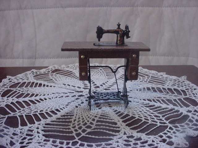 Miniature Treadle sewing machine