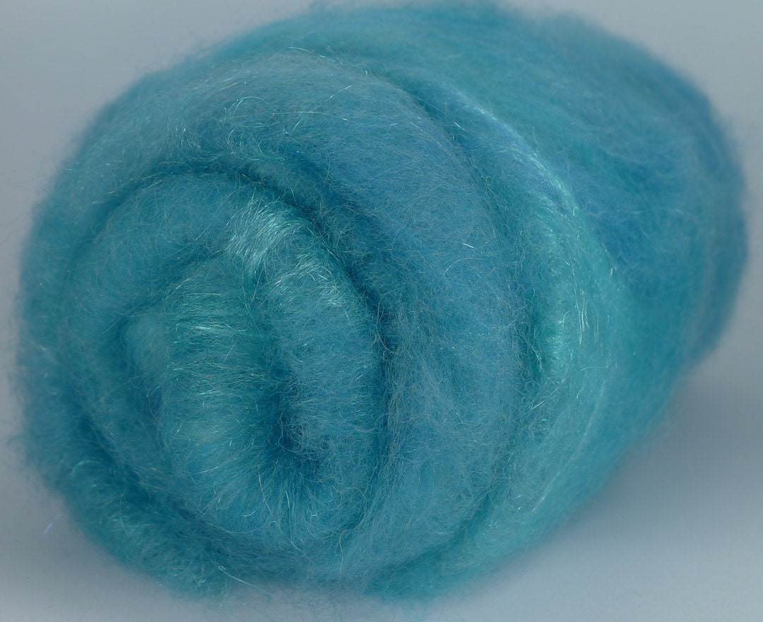 Aqua Bleen Fur BFL/Silk Batt (75/25), with Firestar, 2.1 oz (SKU10)