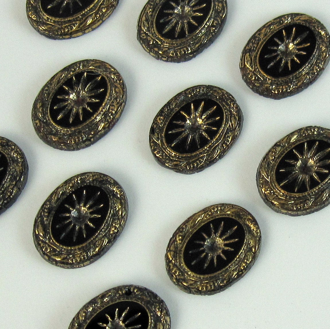 6 pcs Black Gold Vintage Glass Cabochon Stones S-319 Vintage