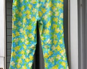 Vintage Lilly Pulitzer pants.  Blue.  Yellow and green flowers floral pattern.  Palm Beach style.